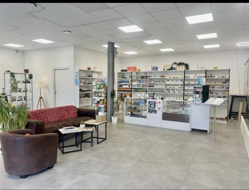 Intérieur du magasin CIGA.FR Charancieu avec espace client et comptoir de vente